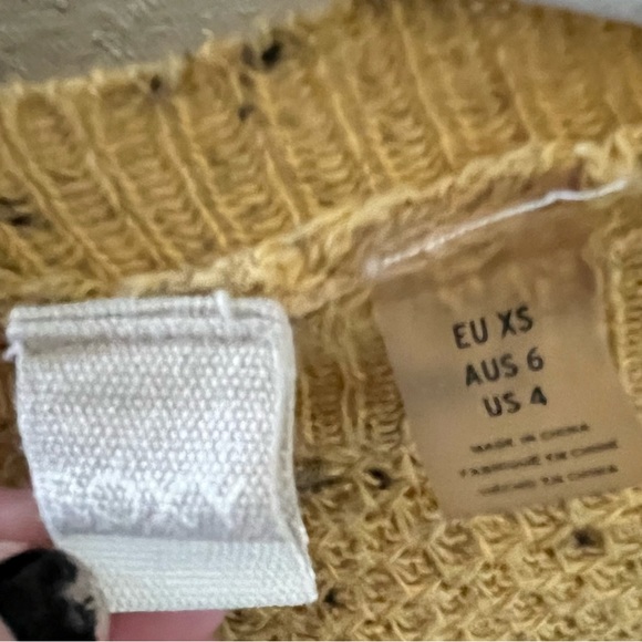 Roxy sweater - Picture 3 of 3